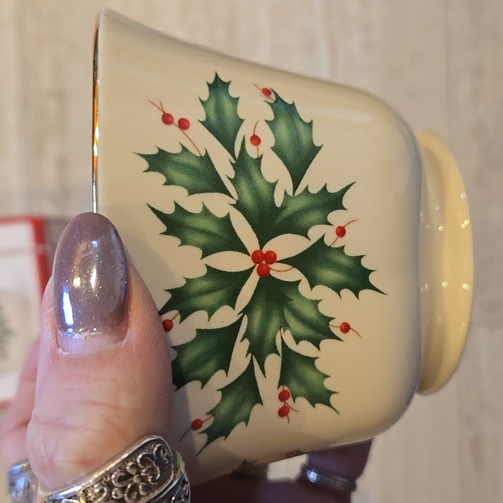 NIB Lenox Holiday Archive Treat Bowl - Picture 2 of 7